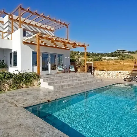 Avgi Villa